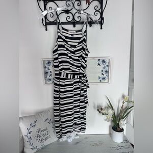 Universal Thread Black and White Asymmetrical Faux Wrap Dress